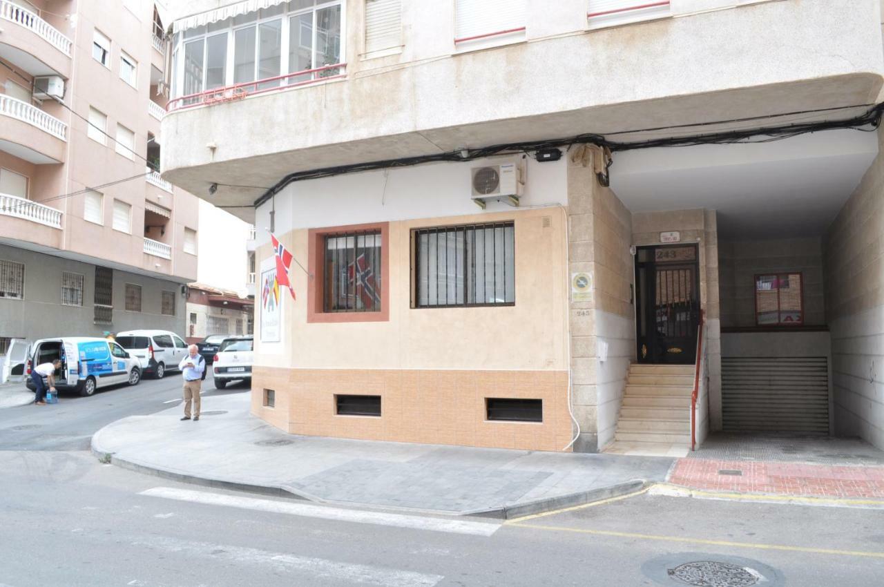 Apartment Natalia Torrevieja Exterior foto